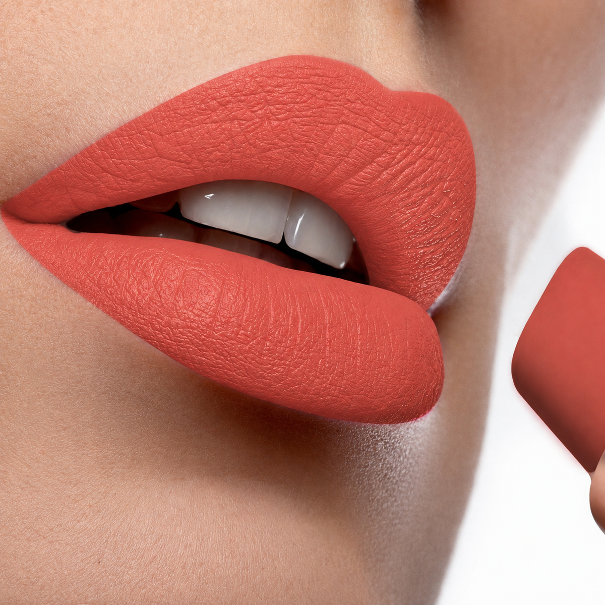Moisturizing Lipstick