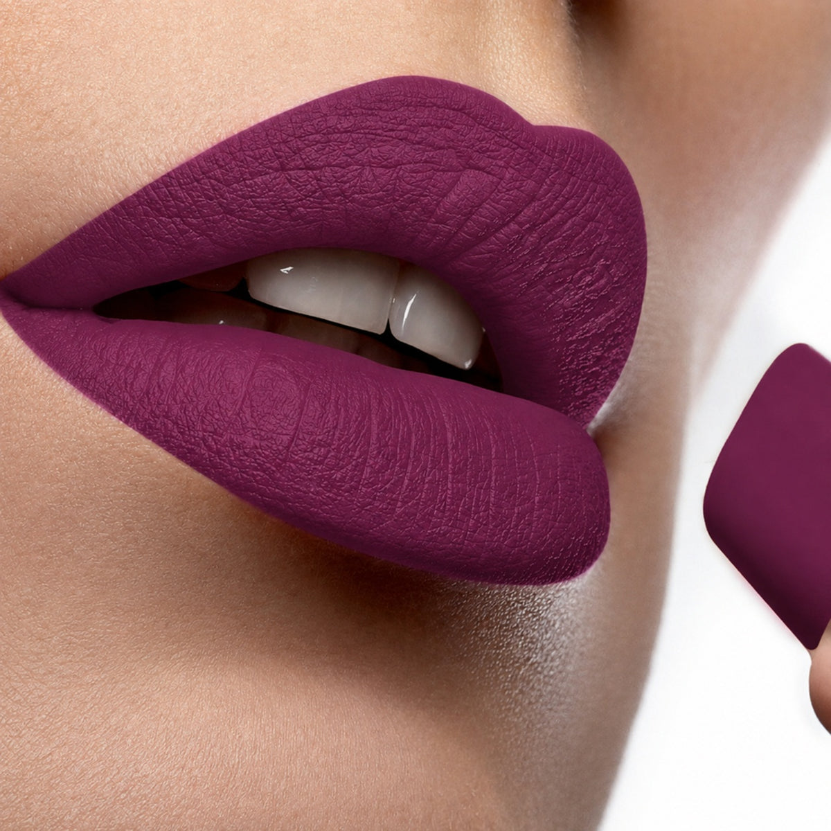 Moisturizing Lipstick