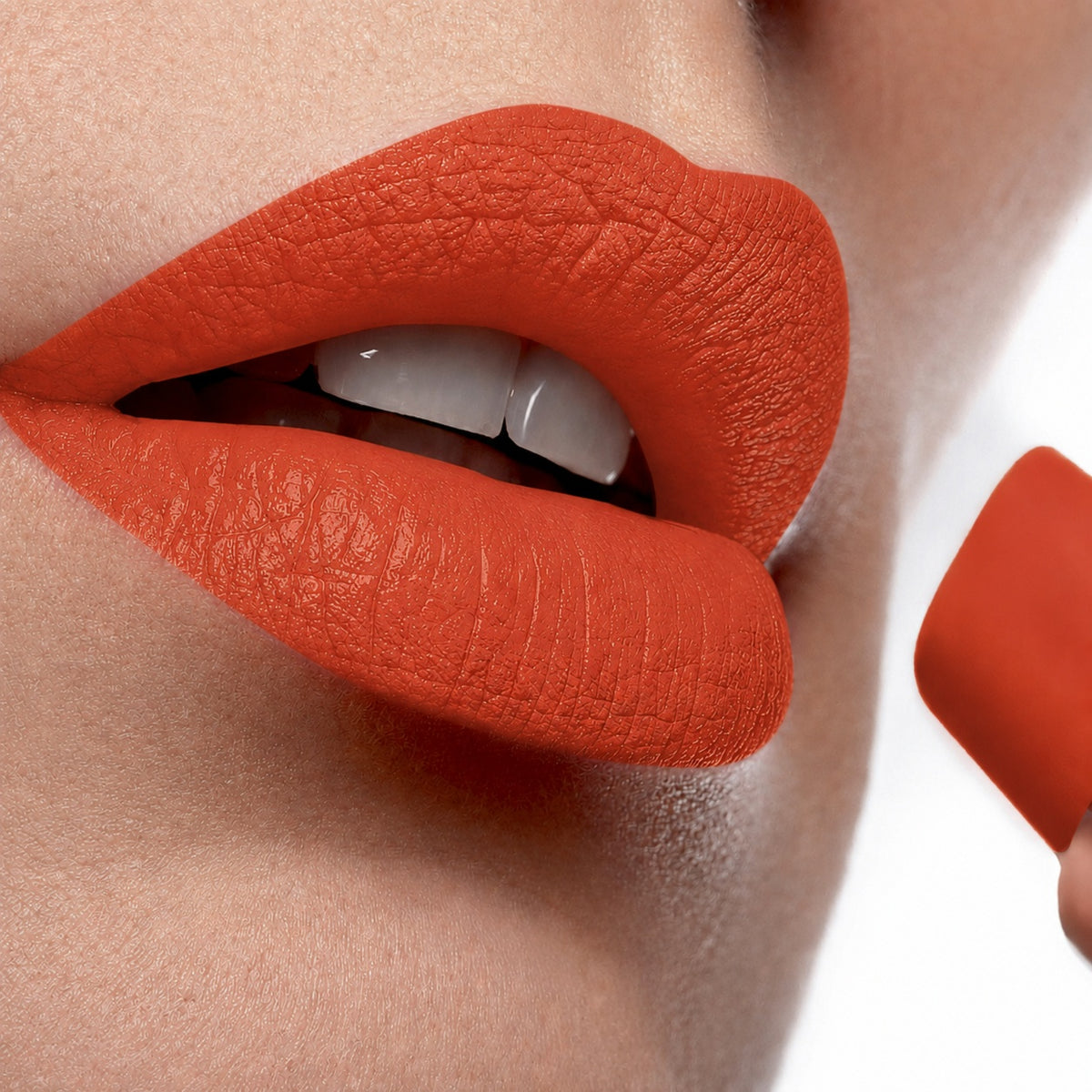 Moisturizing Lipstick