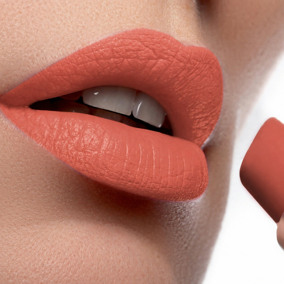 Moisturizing Lipstick