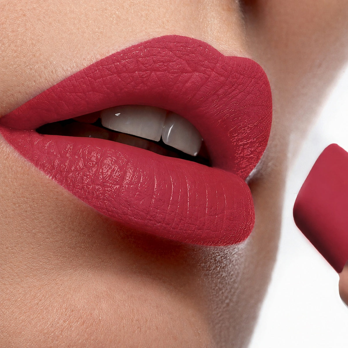 Moisturizing Lipstick