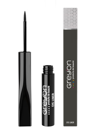 Smoky Black Eyeliner